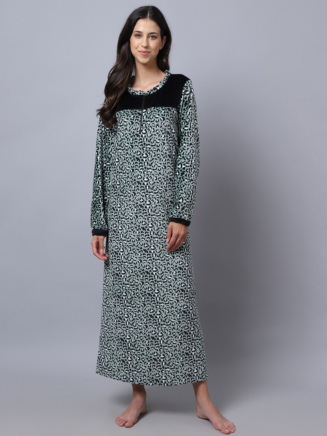 

Kanvin Women Blue Animal Printed Maxi Nightdress