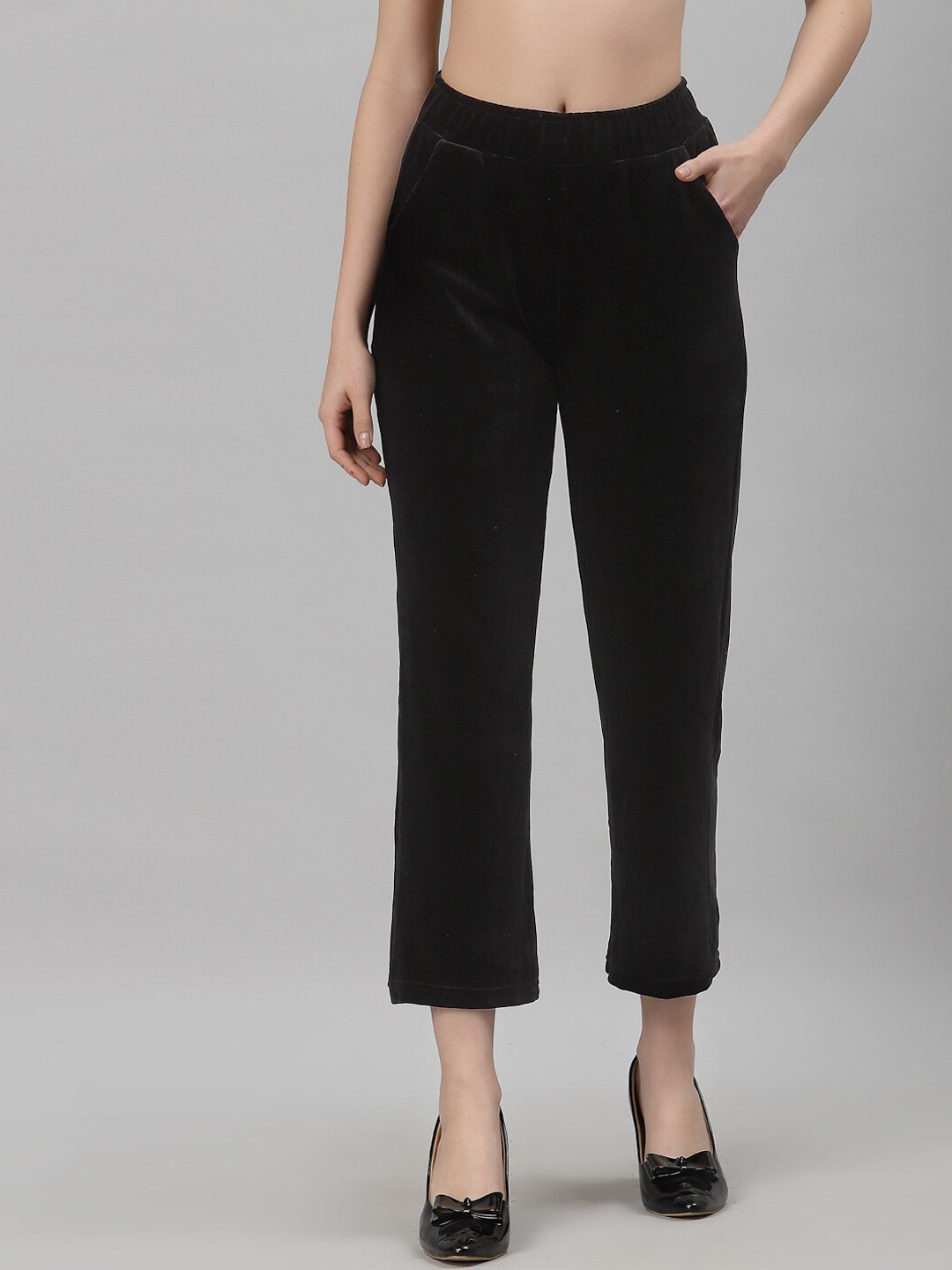 

NEUDIS Women Black Straight Fit Trousers