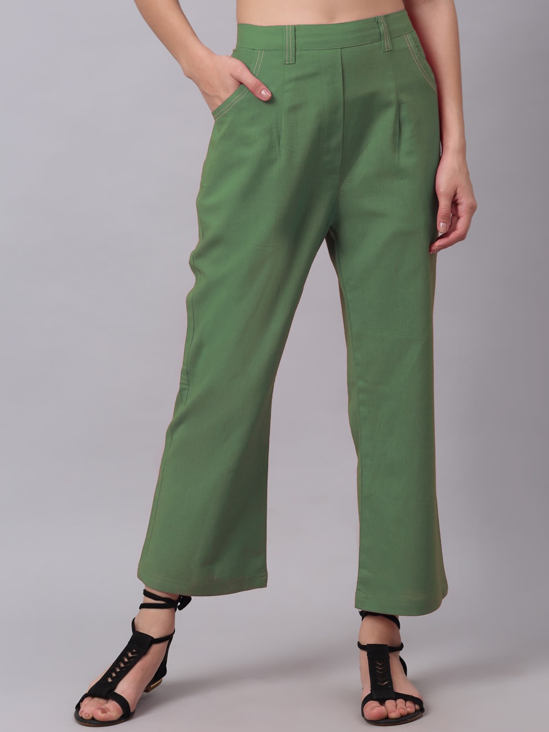 

NEUDIS Women Green Trousers