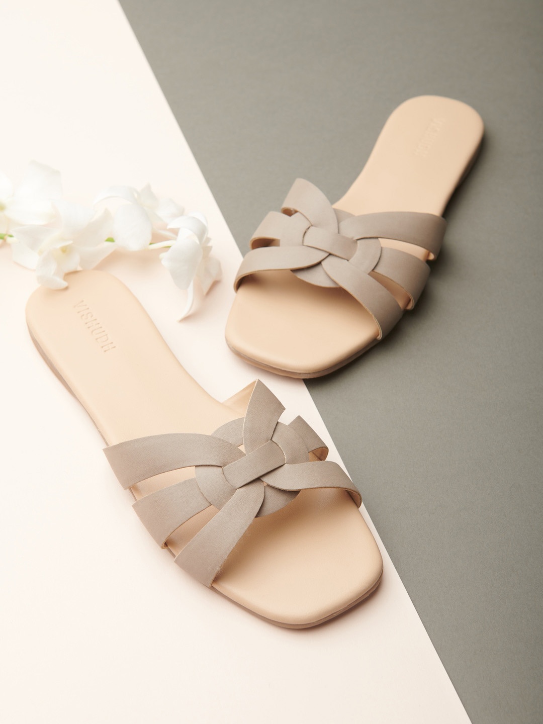 

Vishudh Women Grey Open Toe Flats with Bows