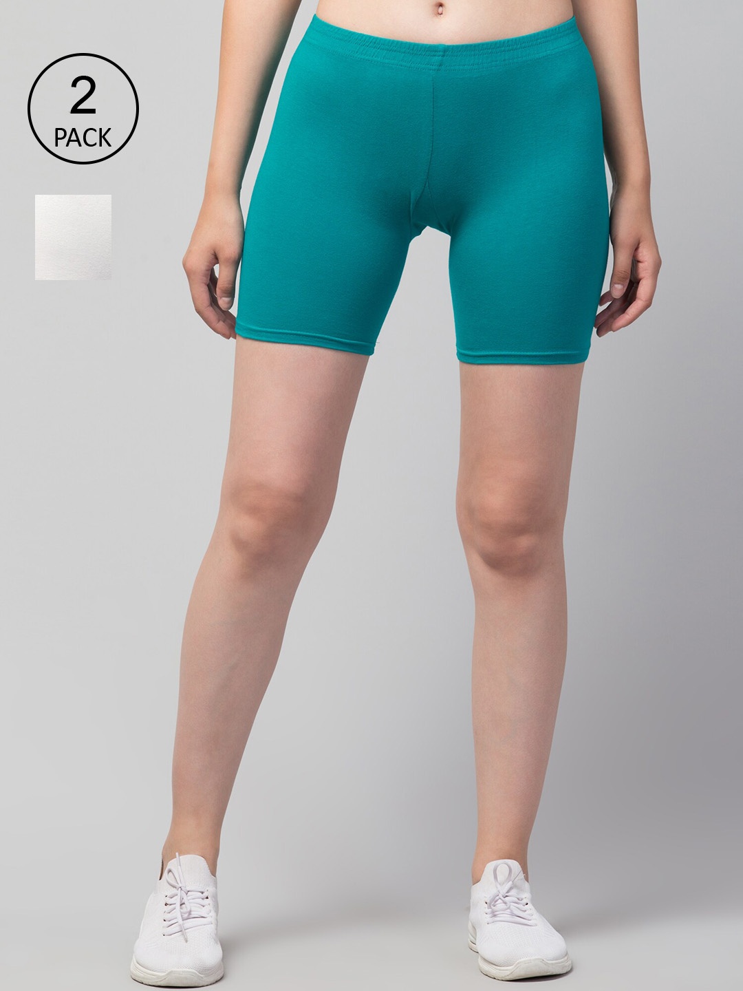 Apraa & Parma Women White & Blue Slim Fit Sports Shorts