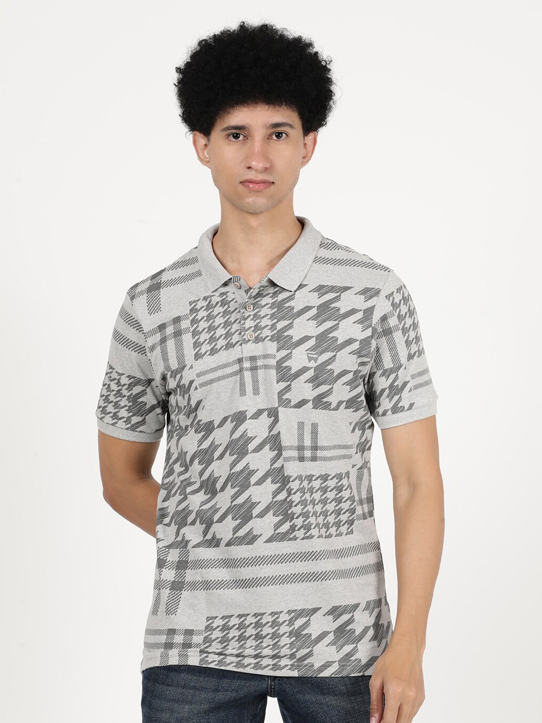 

Wrangler Men Grey Printed Polo Collar T-shirt
