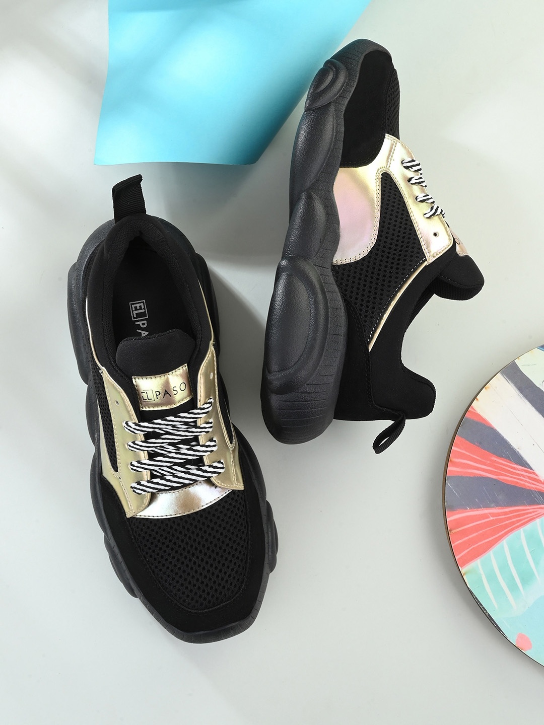

El Paso Women Woven Design Sneakers, Black