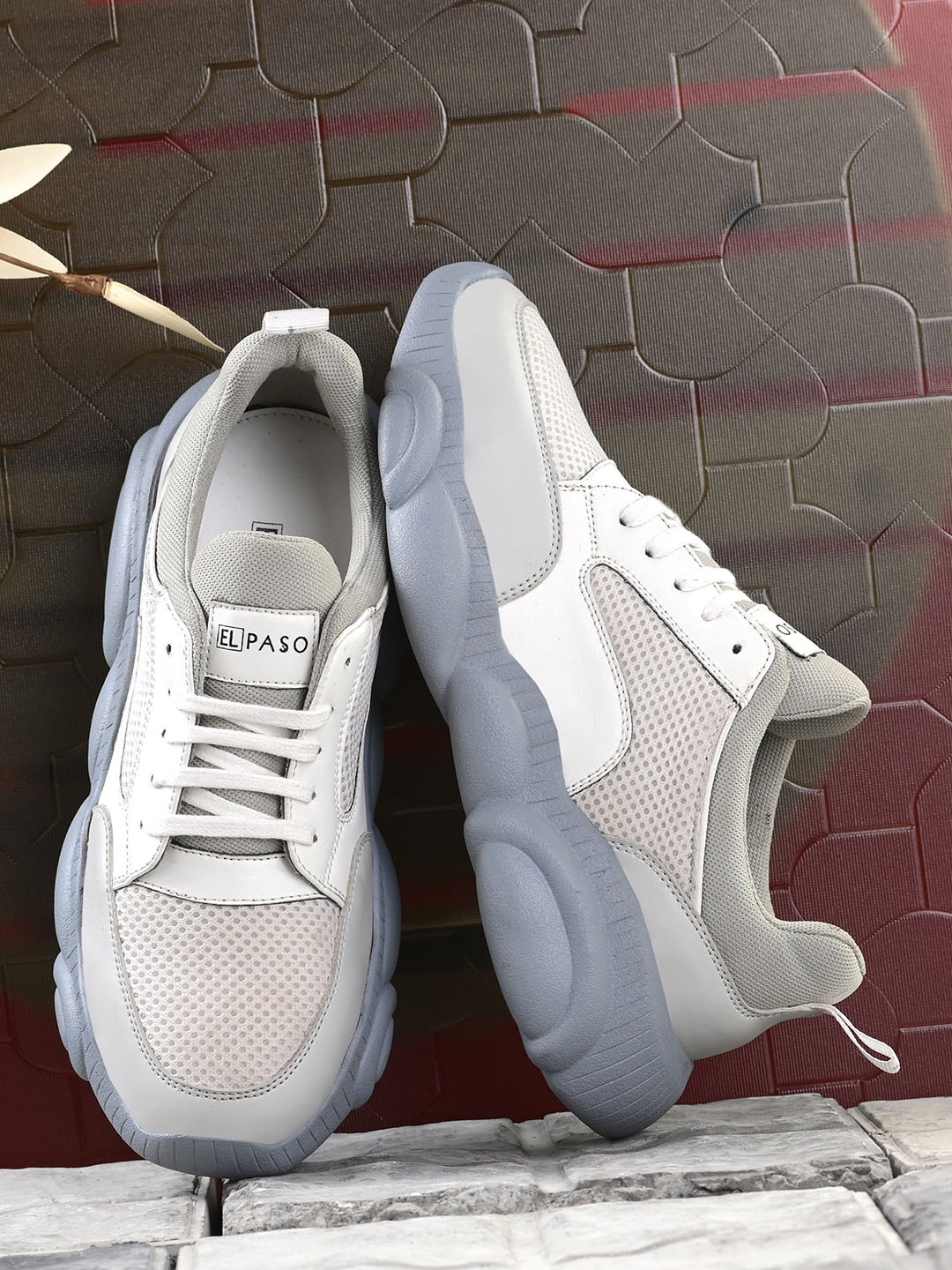 

El Paso Women Woven Design Sneakers, White