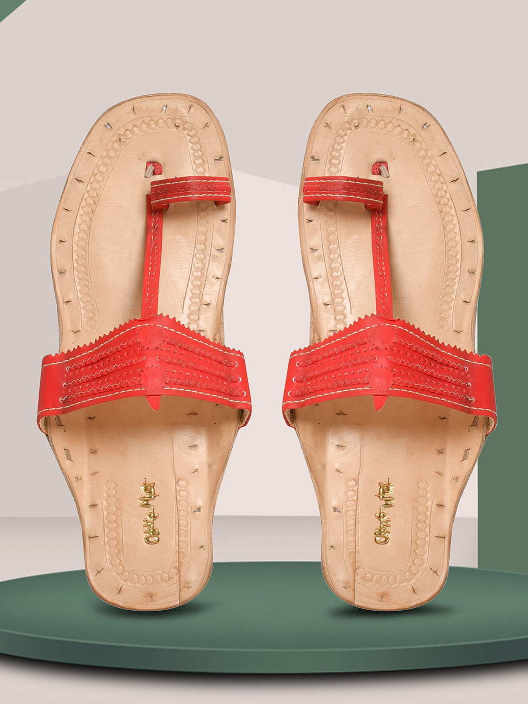 

OLIVE MIST Women Red Ethnic Handcrafted Leather Kolhapuri One Toe Flats