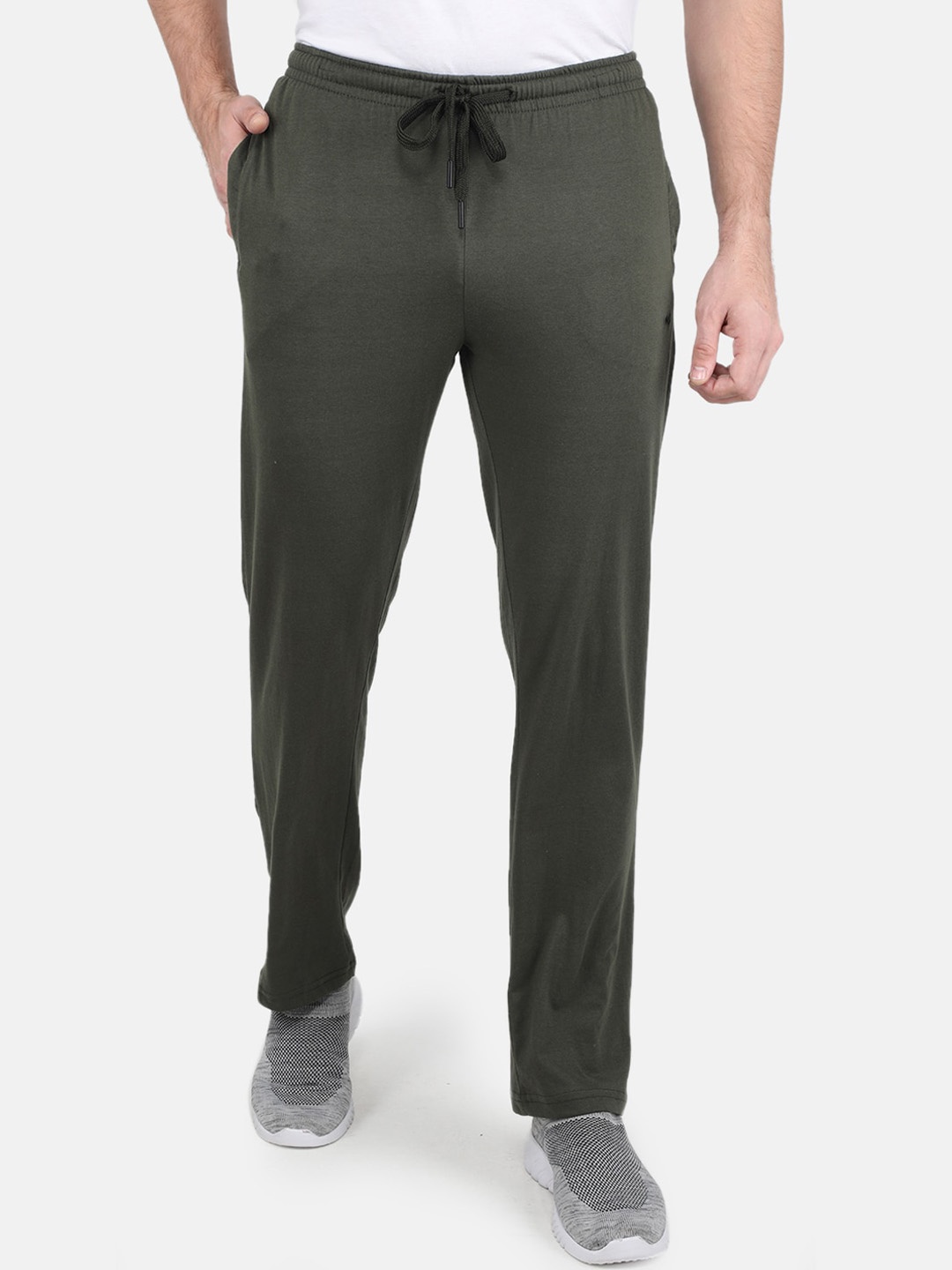 

Monte Carlo Men Green Solid Track Pants