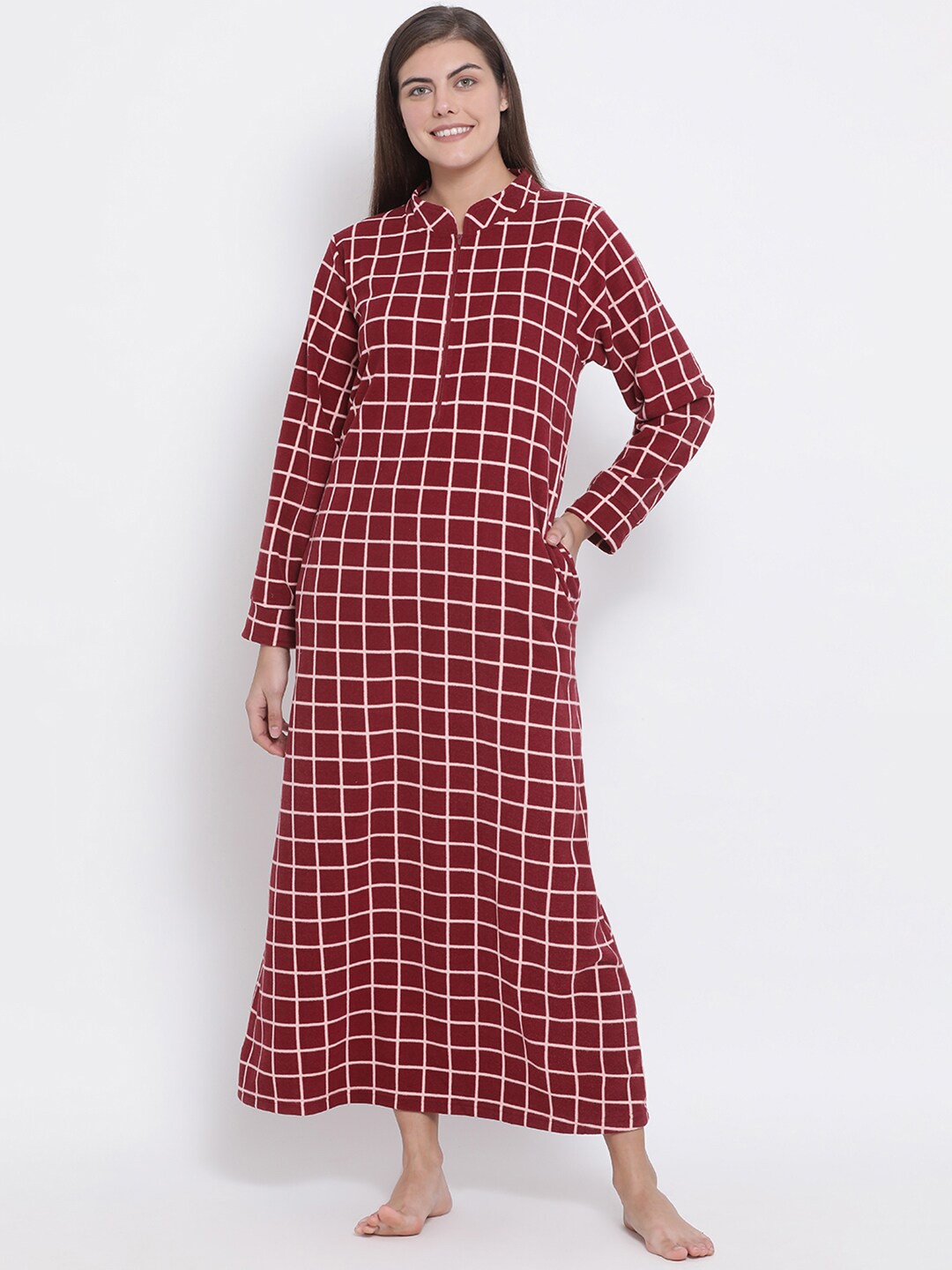 

Kanvin Women Maroon Checked Maxi Nightdress