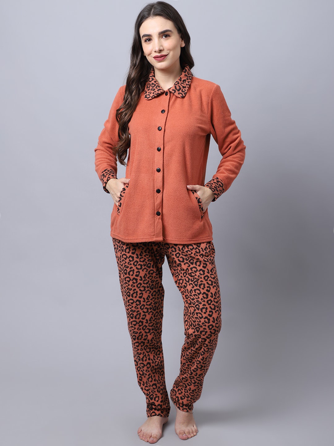 

Kanvin Women Rust & Black Night suit