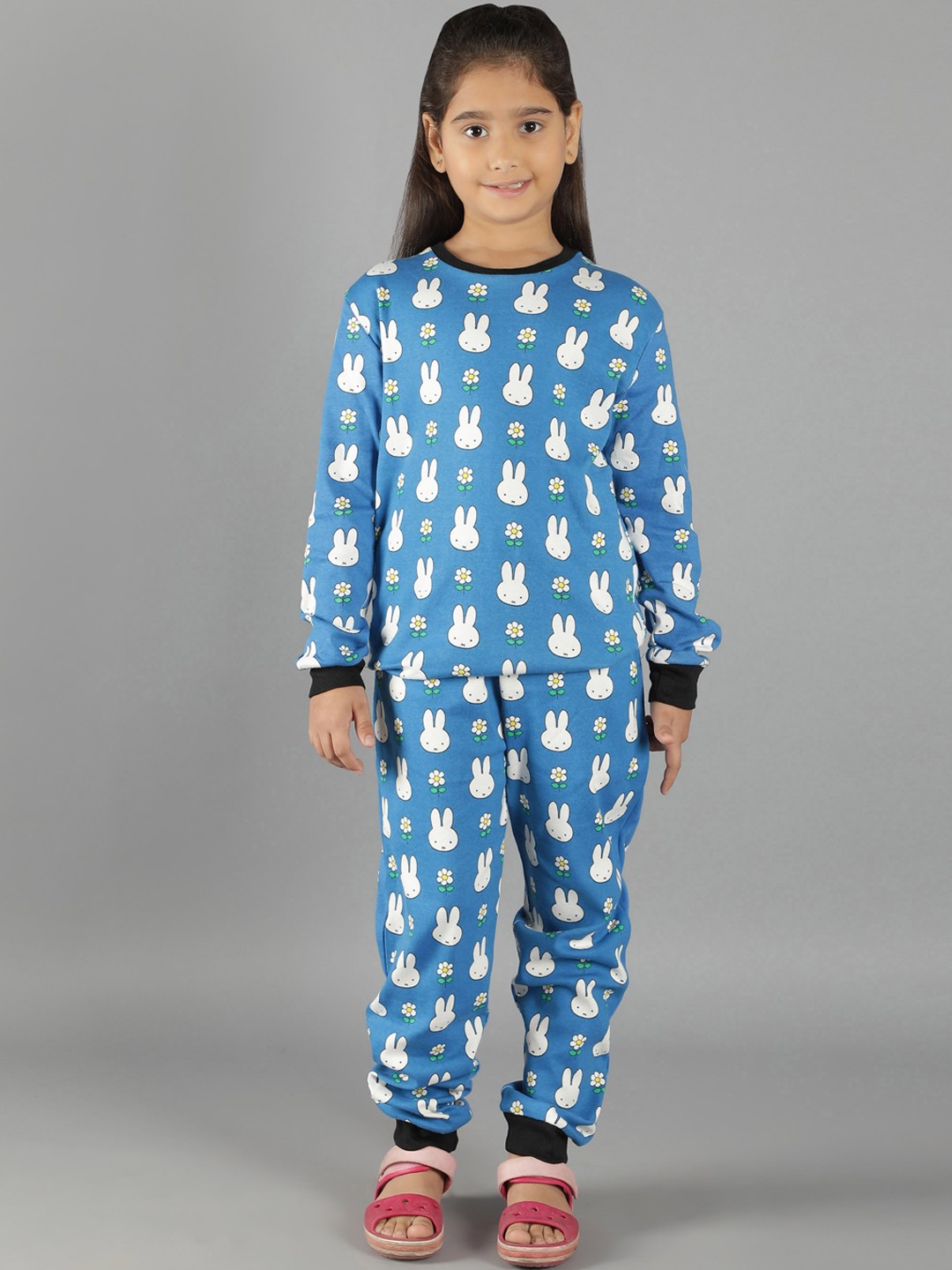 

Ninos Dreams Girls Blue & White Printed Night suit