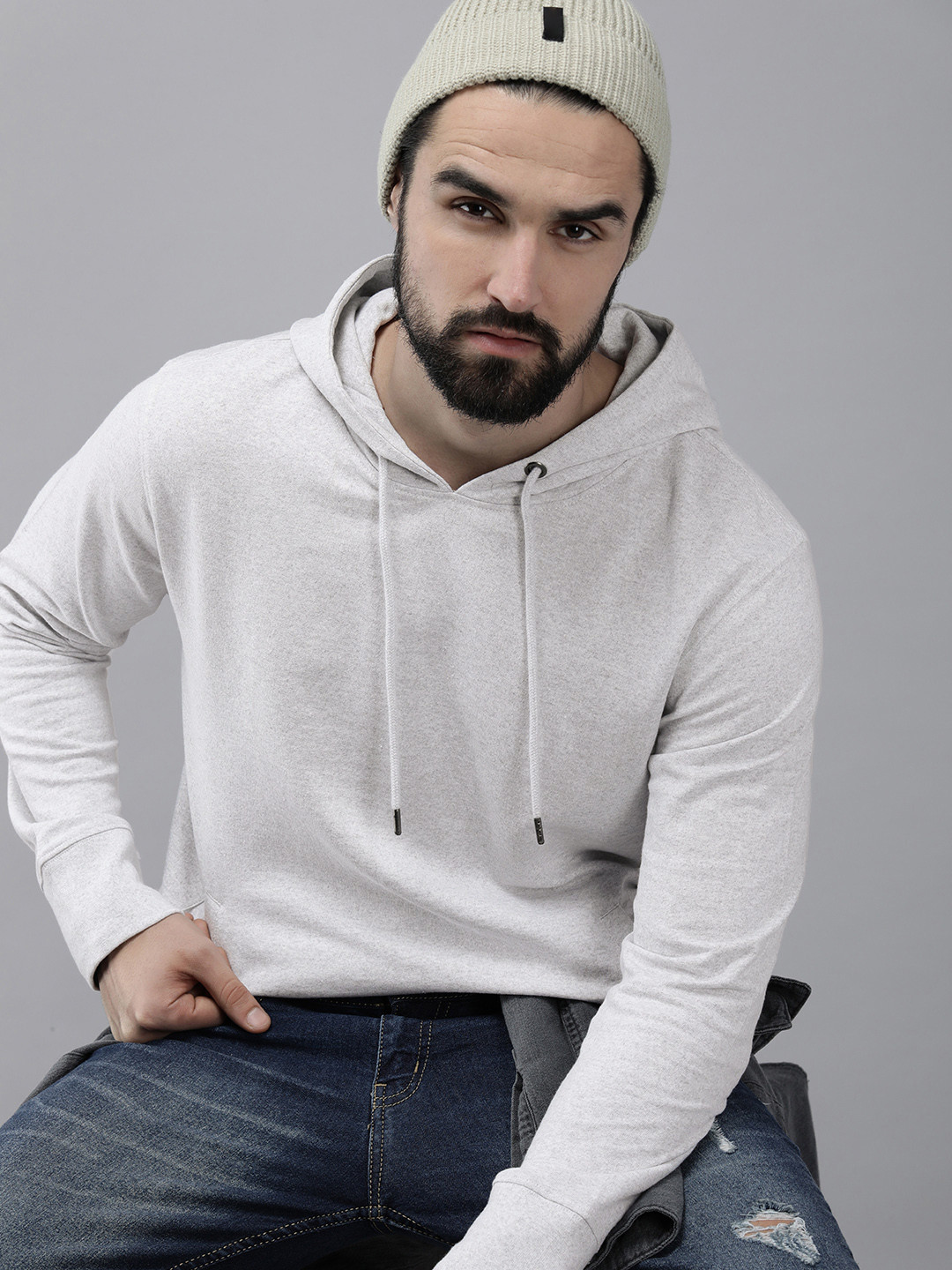 

Roadster Men Grey Solid Hooded Sweatshirt