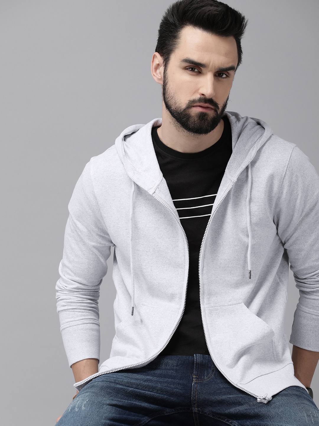 

Roadster Men Grey Solid Hooded Sweatshirt
