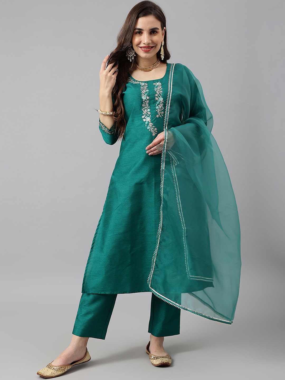 

SIAH Women Teal Green Embroidered Gotta Patti Silk Crepe Kurta with Trousers & Dupatta