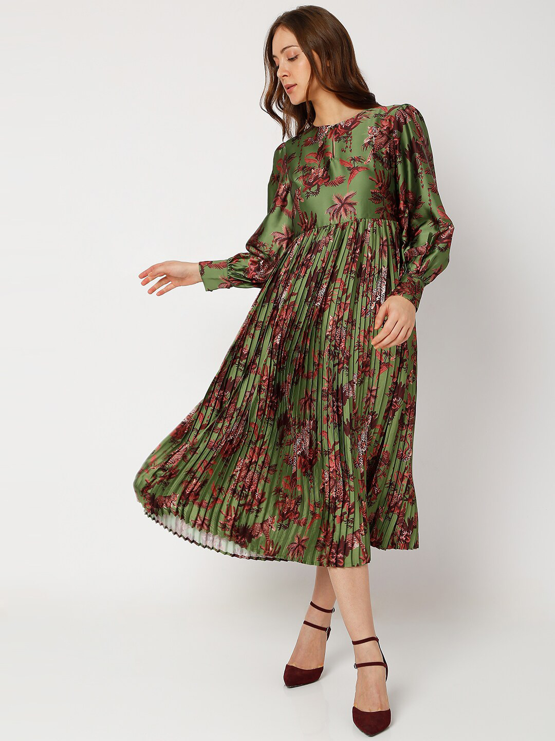 

Vero Moda Green Floral Maxi Maxi Dress