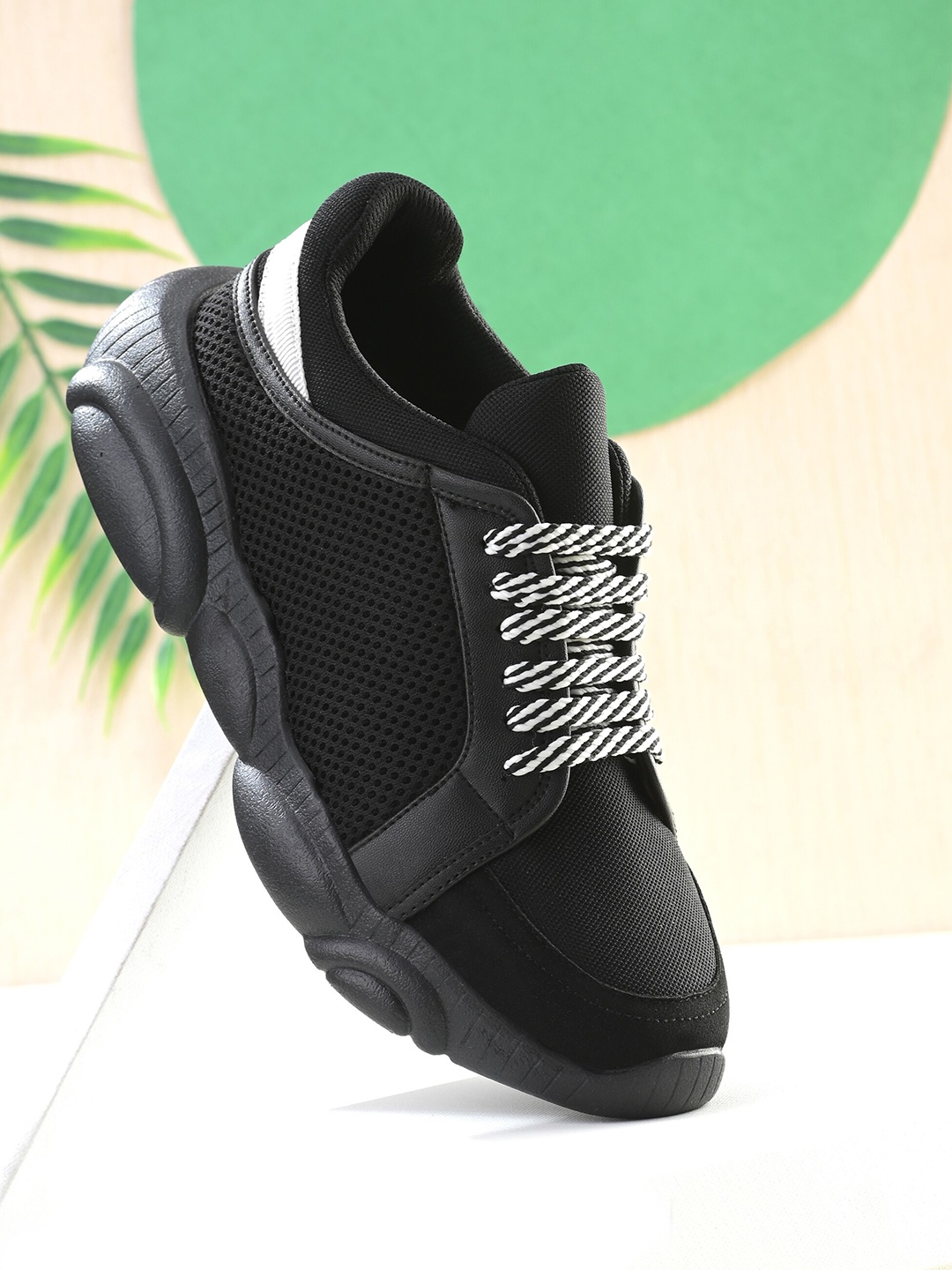 

El Paso Women Black Solid Sneakers