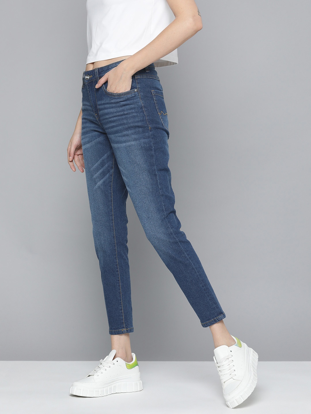 

Mast & Harbour Women Skinny Fit Light Fade Stretchable Jeans, Blue