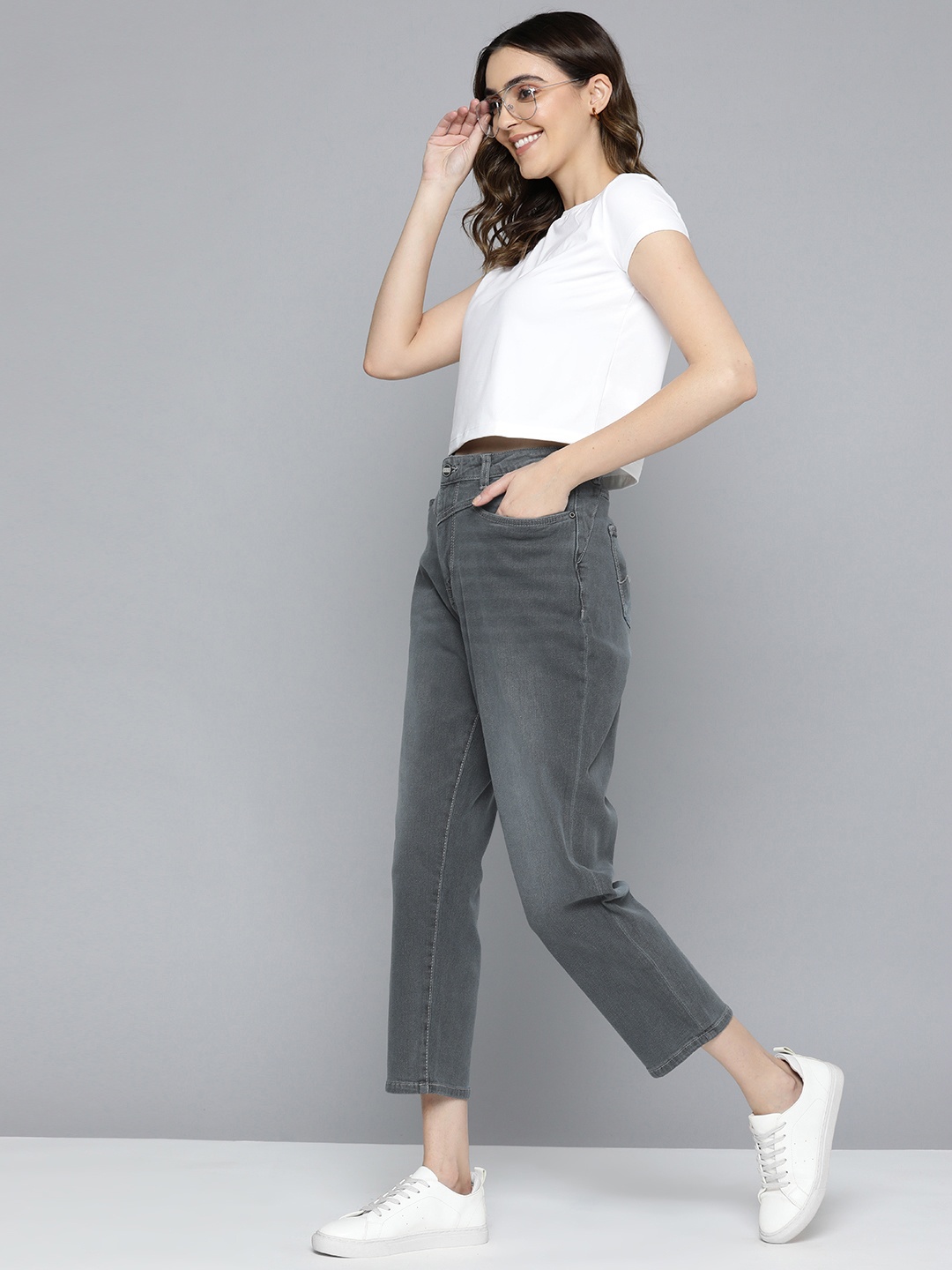 

Mast & Harbour Women Boyfriend Fit Light Fade Stretchable Jeans, Charcoal