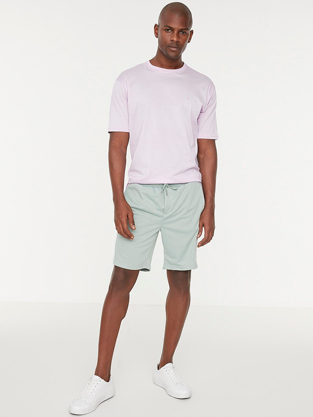 

Trendyol Men Solid Regular Fit Shorts, Na