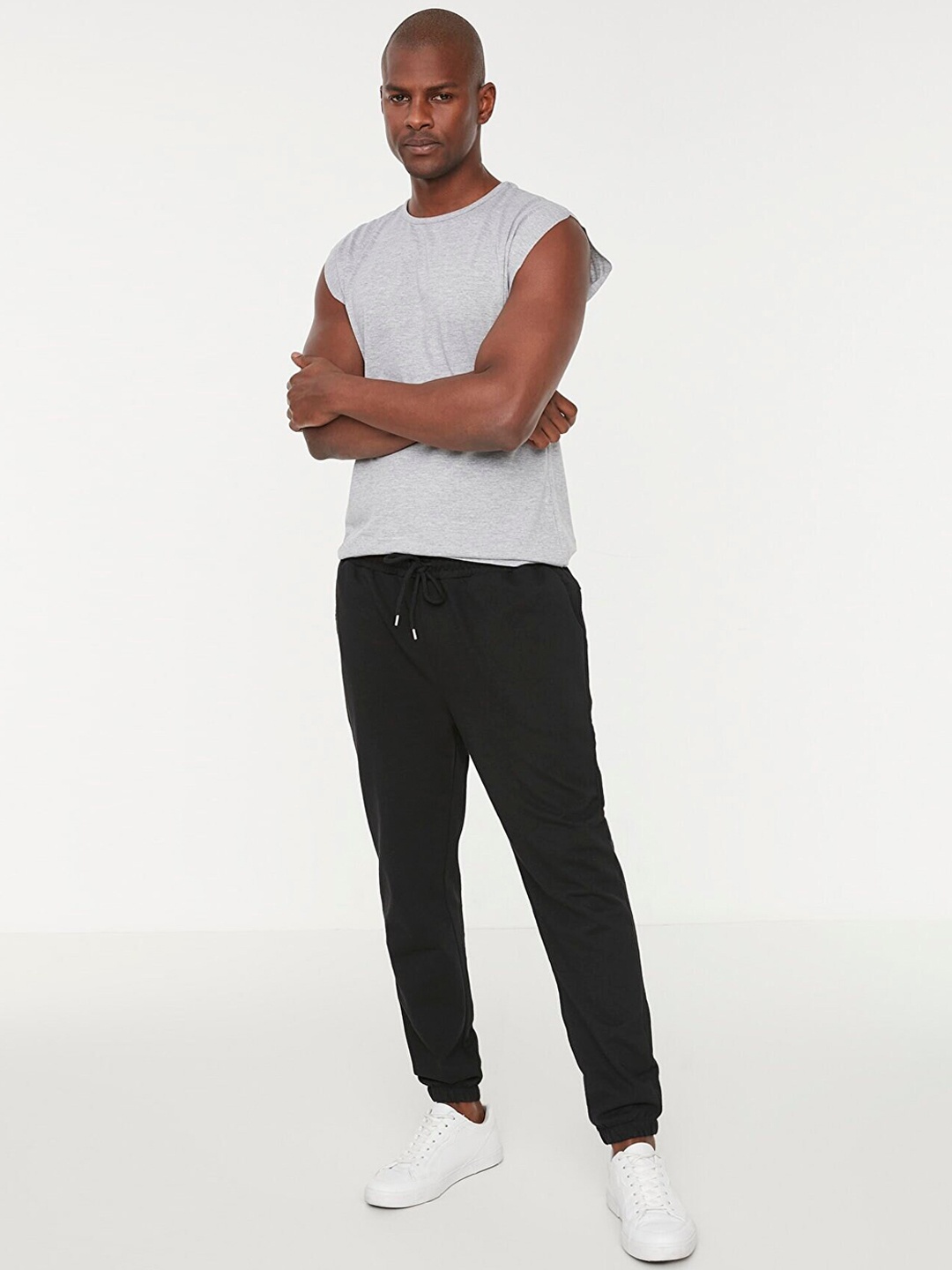 

Trendyol Men Joggers Trousers, Black