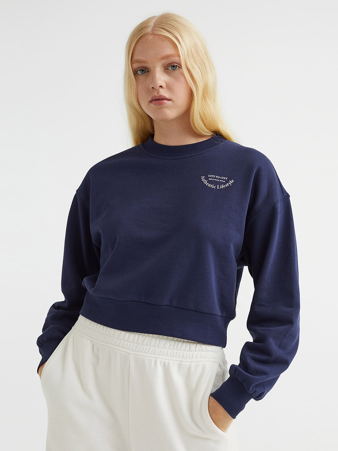 

H&M Women Navy Blue Solid Cropped sweatshirt