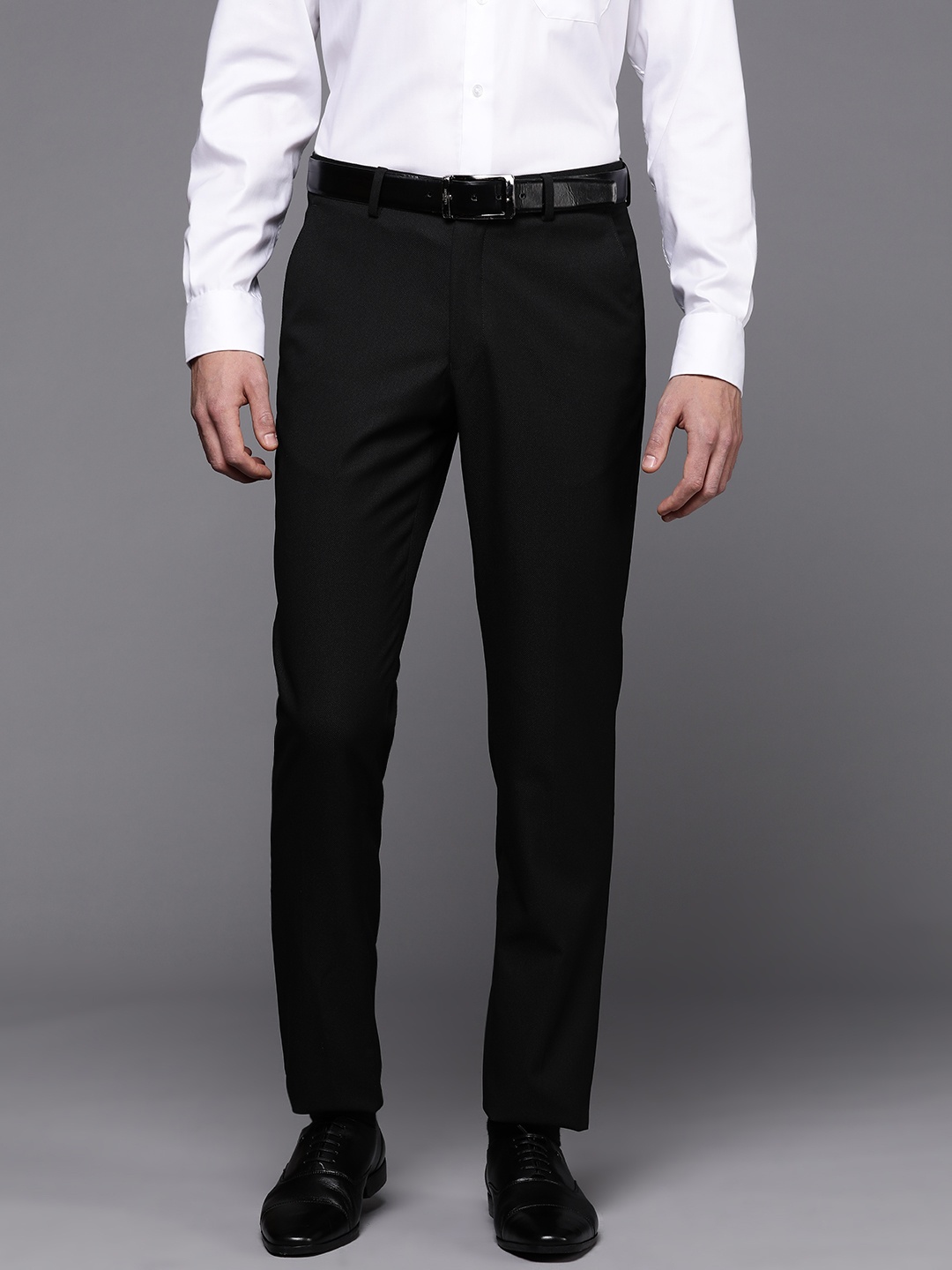 

Louis Philippe Men Slim Fit Trousers, Black
