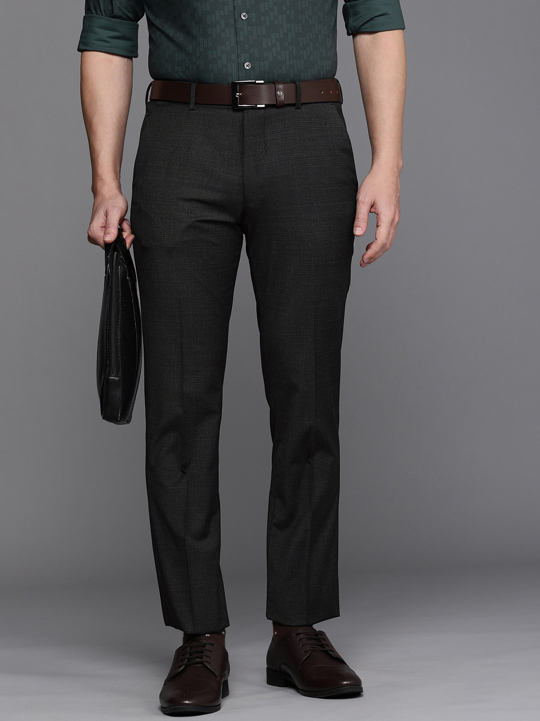 

Louis Philippe Men Self Design Slim Fit Formal Trousers, Black