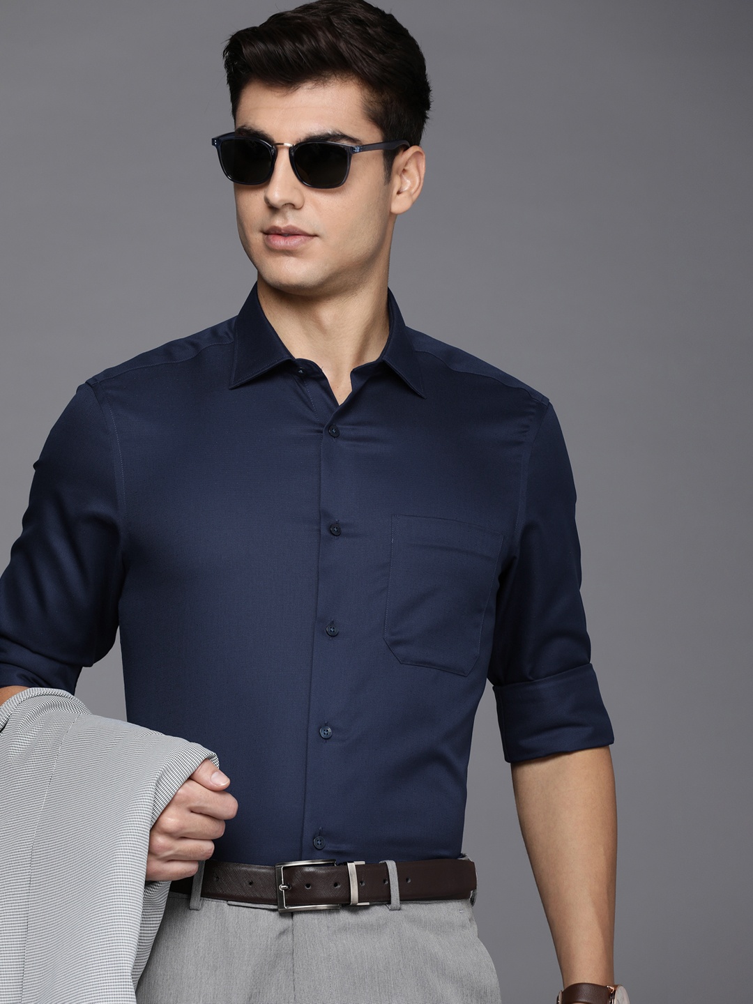 

Louis Philippe Classic Cotton Opaque Formal Shirt, Navy blue