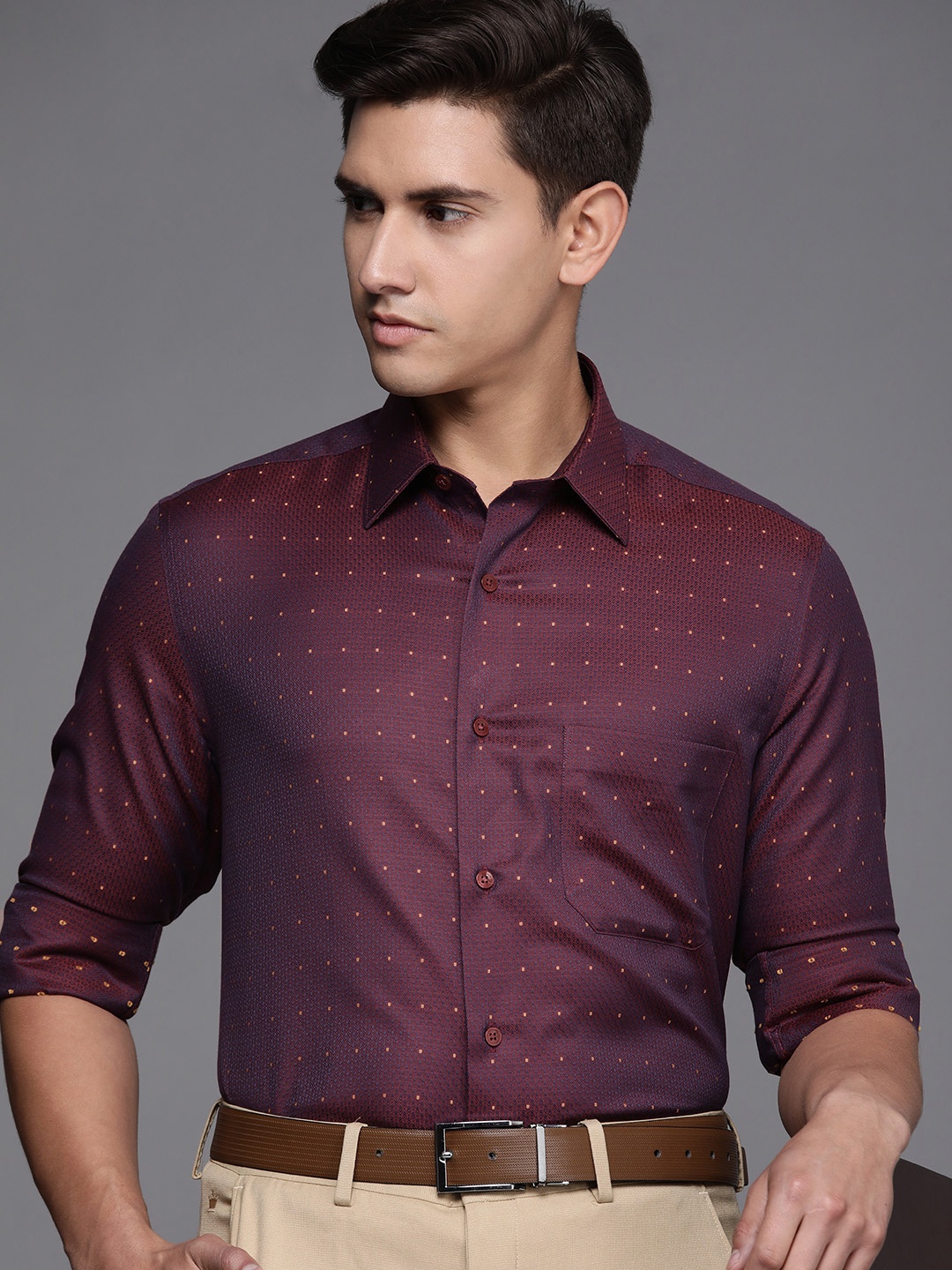 

Louis Philippe Men Burgundy Pure Cotton Classic Formal Shirt