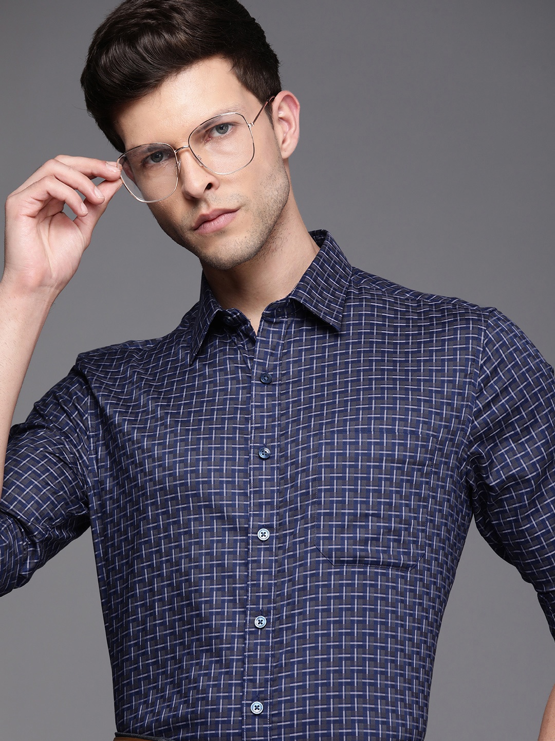 

Louis Philippe Men Navy Blue Slim Fit Checked Formal Shirt
