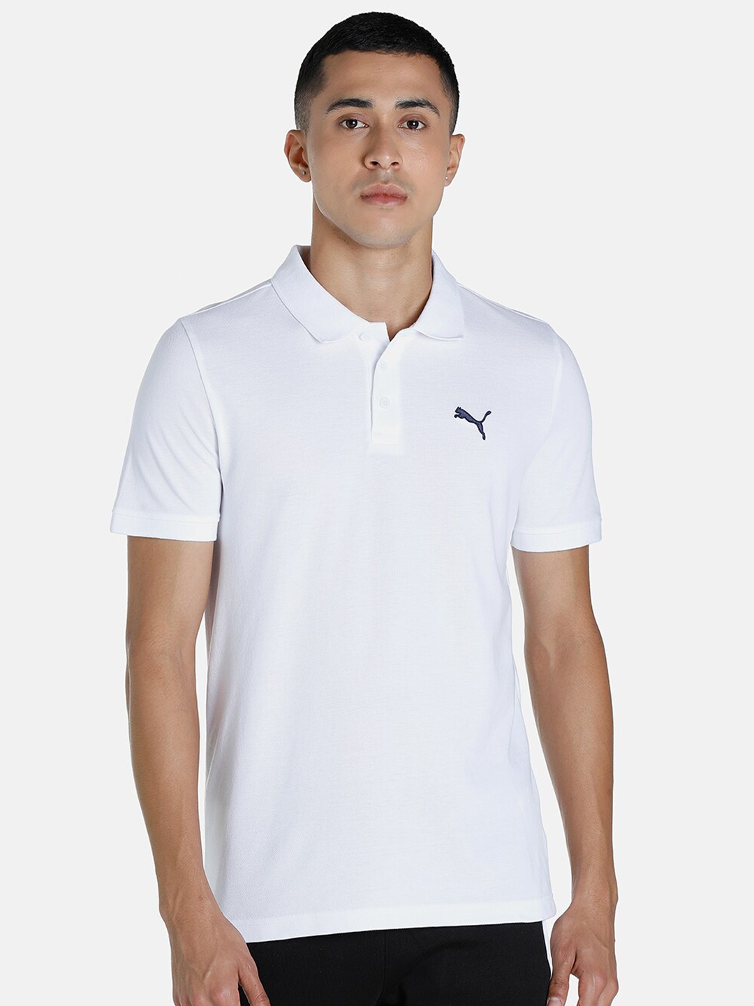 

Puma Men White Solid Cotton Slim Fit Tshirt