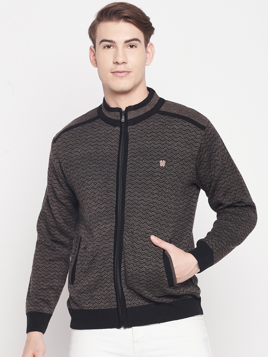 

Duke Men Black & Brown Cardigan