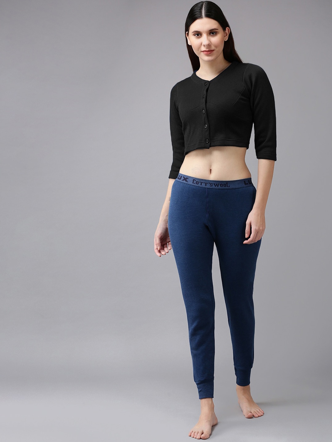 

Lux Cottswool Women Black & Blue Solid Thermal Set