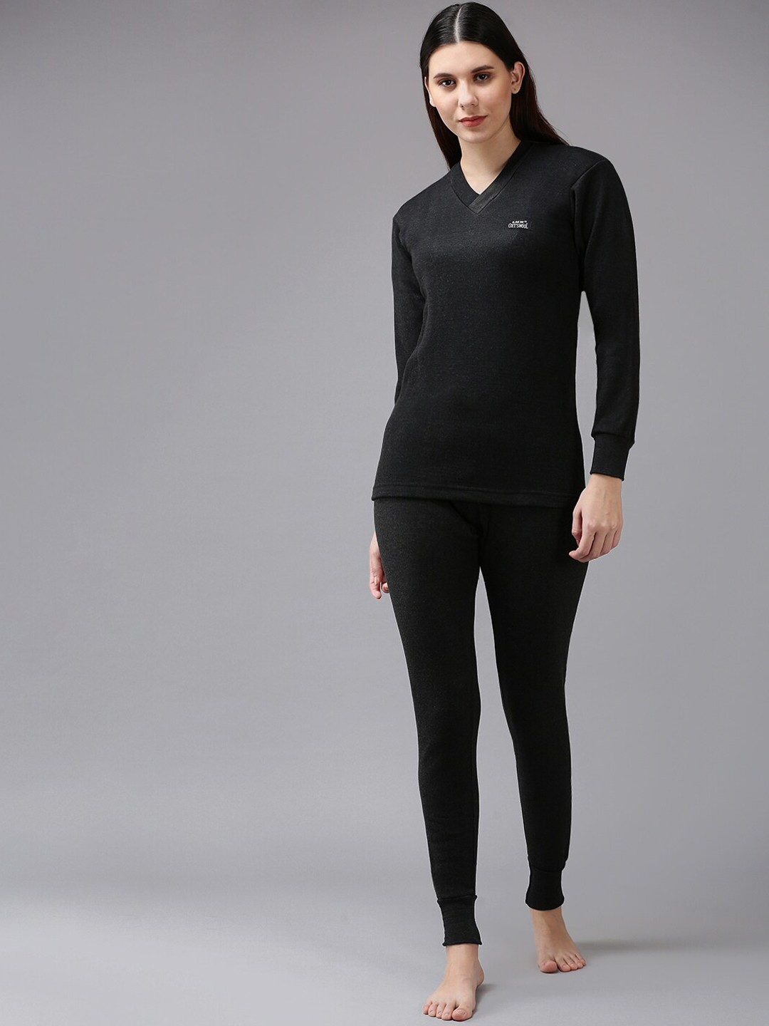 

Lux Cottswool Women Black Solid Wool Thermal Set