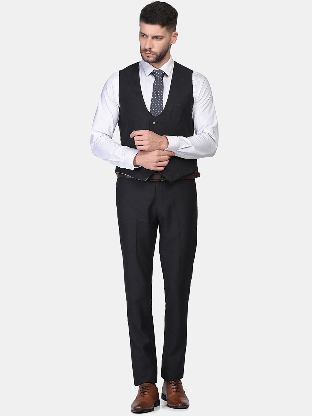 

Blackberrys Men Black Solid Single-Breasted Slim-Fit Three-Piece Formal Suit