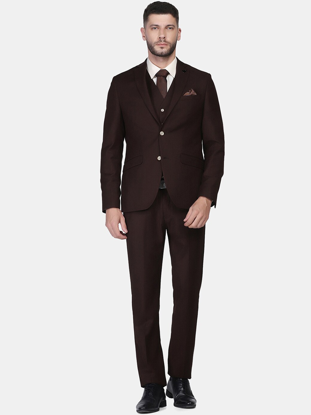 

Blackberrys Men Brown Solid 4-Pc Single-Breasted Suit
