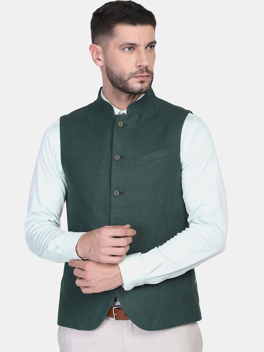 

Blackberrys Men Plus Size Green Solid Polyester Waistcoat