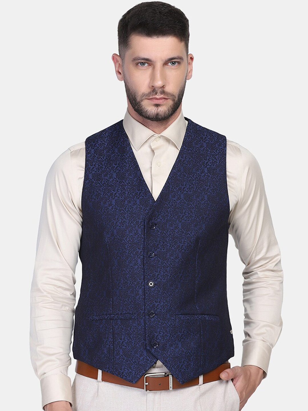 

Blackberrys Men Navy Blue & Black Woven Design Slim-Fit Waistcoat