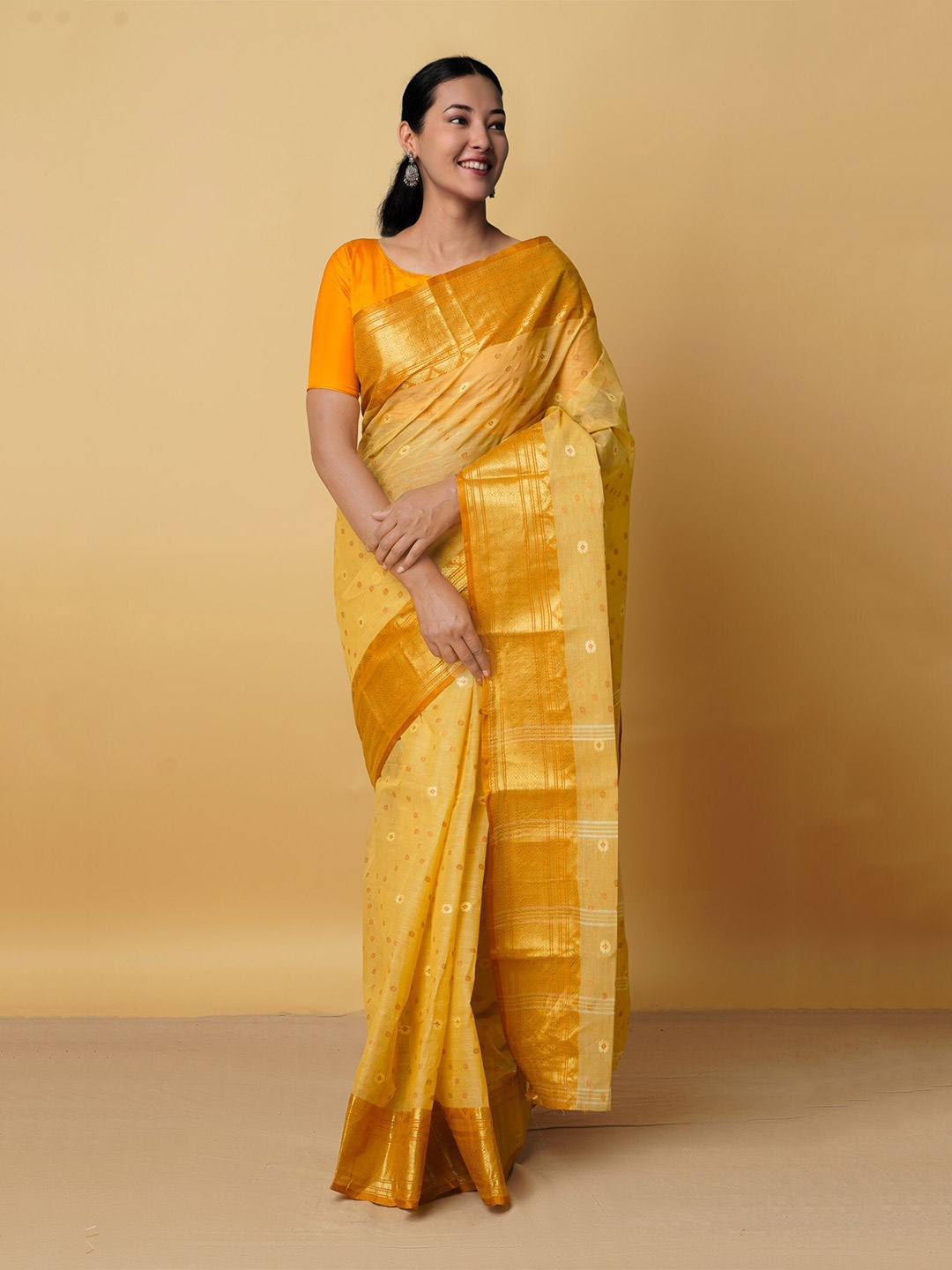 

Unnati Silks Woven Design Pure Cotton Taant Saree, Orange