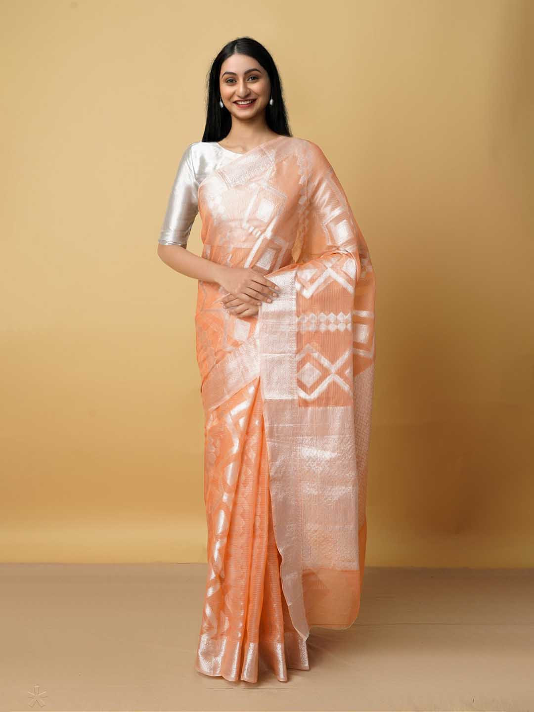 

Unnati Silks Peach-Coloured & Silver-Toned Woven Design Zari Silk Cotton Kota Saree