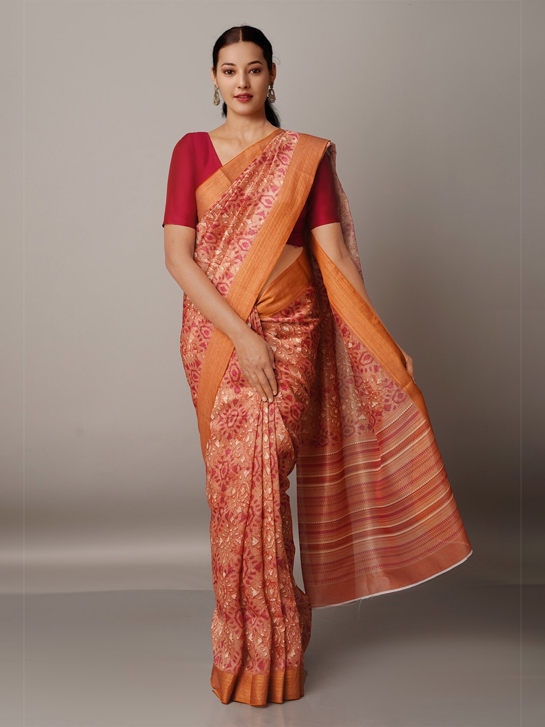 

Unnati Silks Beige & Pink Ethnic Motifs Zari Silk Cotton Block Print Saree
