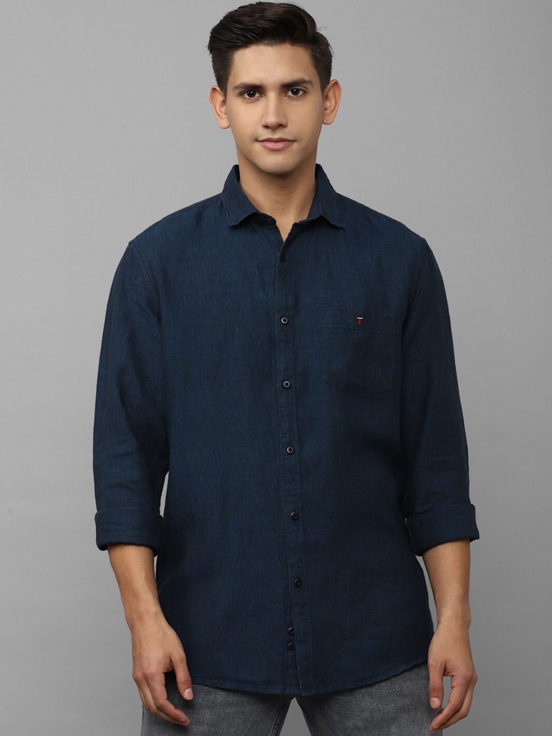 

Louis Philippe Jeans Slim Fit Spread Collar Linen Casual Shirt, Navy blue