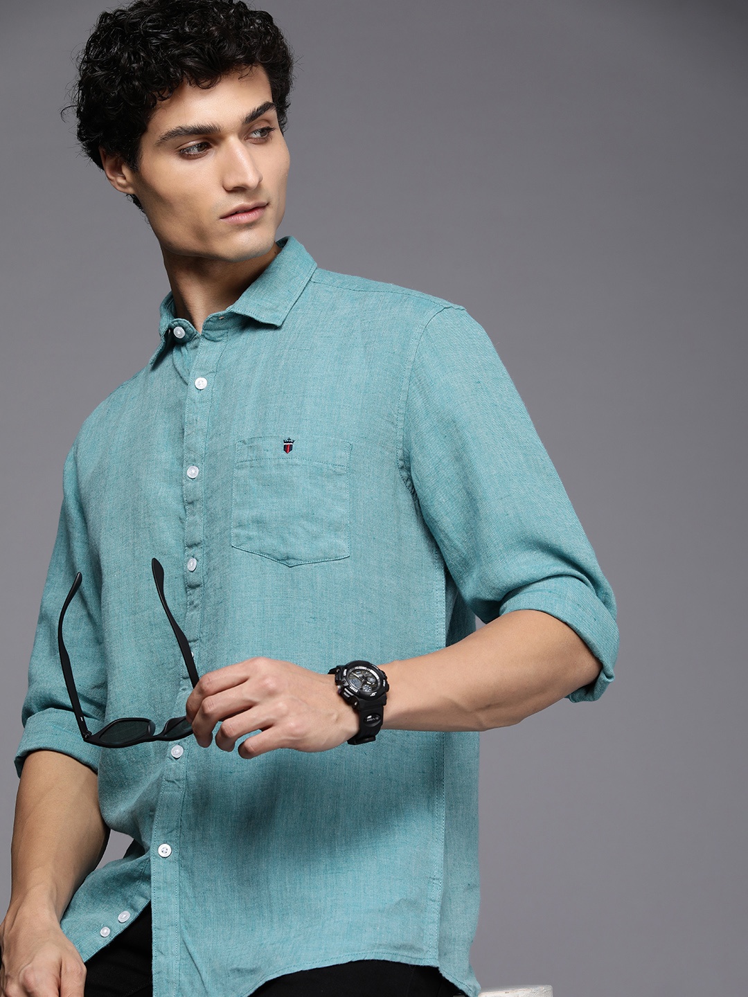 

Louis Philippe Jeans Men Pure Linen Slim Fit Casual Shirt, Turquoise blue
