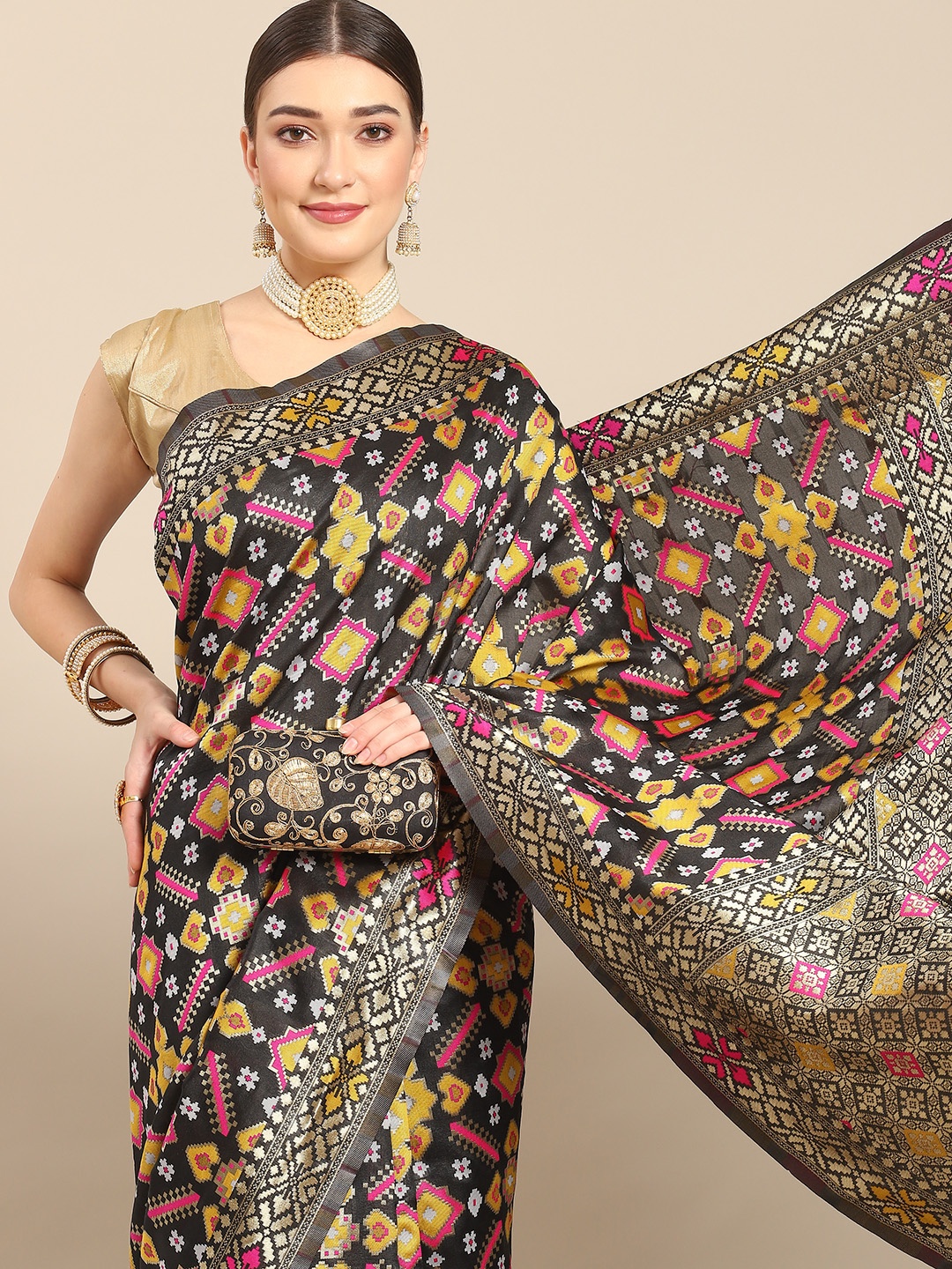 

Nimayaa Black & Yellow Woven Design Silk Blend Kanjeevaram Saree