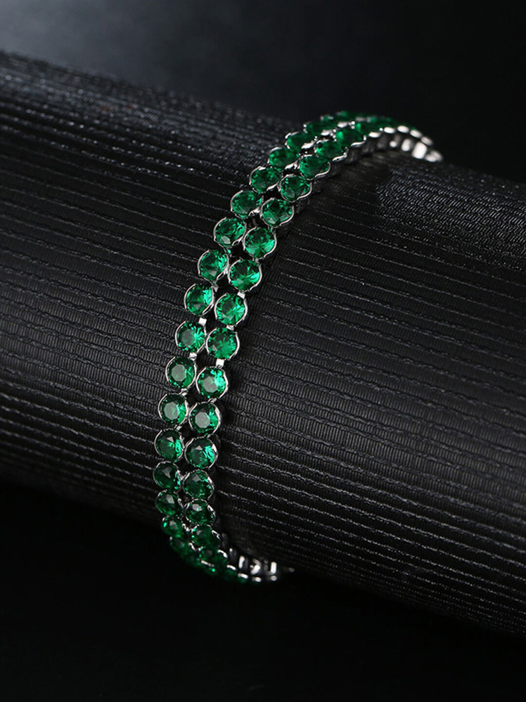 

Designs By Jewels Galaxy Women Rhodium-Plated & Green Cubic Zirconia Wraparound Bracelet, Silver