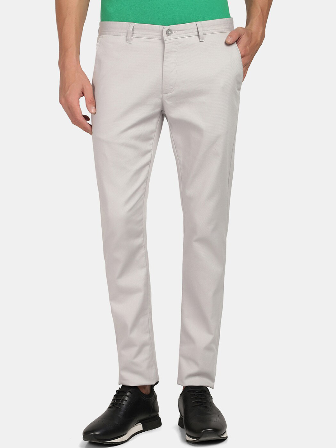 

Blackberrys Men Grey Solid Cotton Slim Fit Trousers