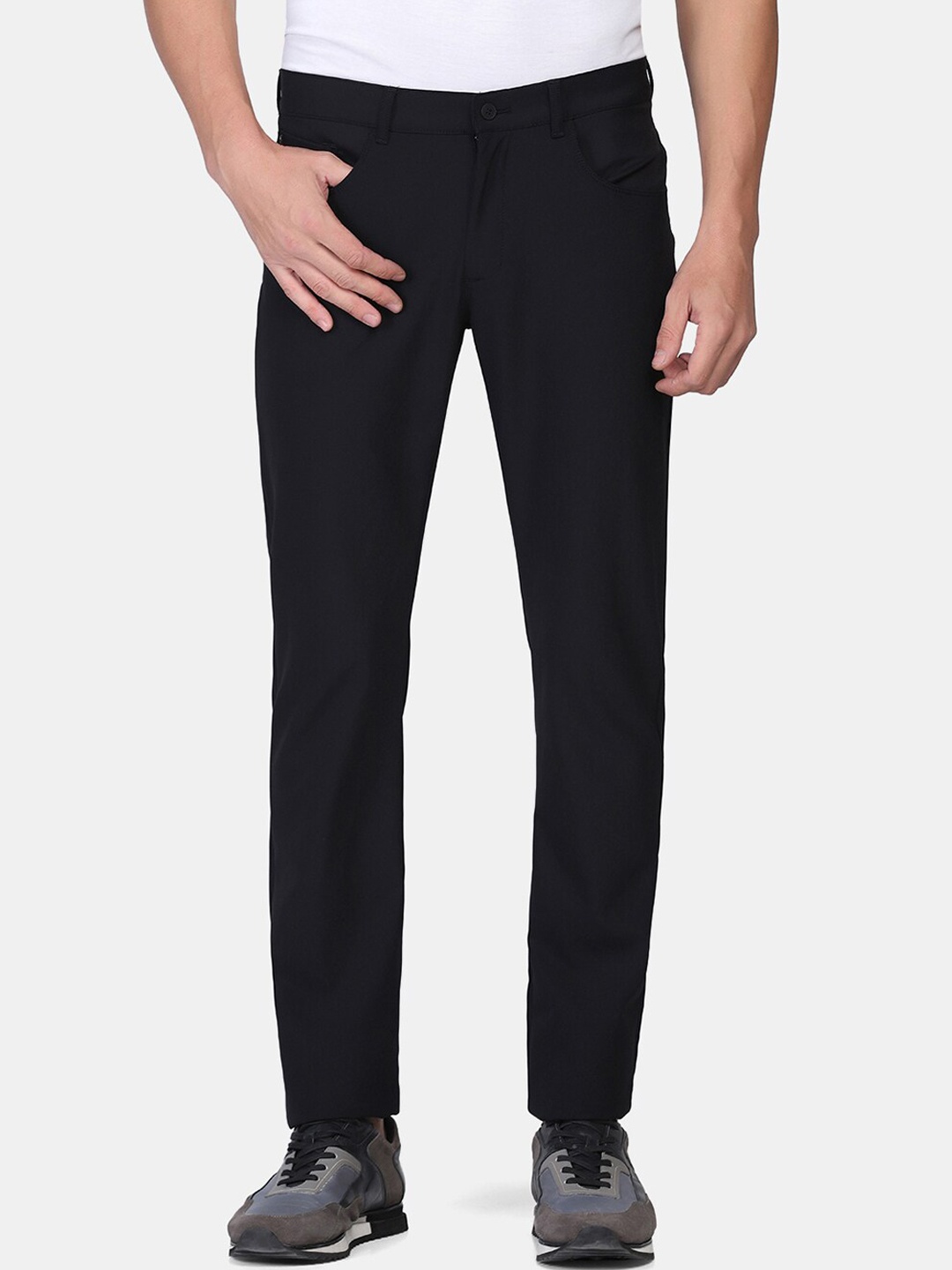 

Blackberrys TechPro Men Black Slim Fit Trousers