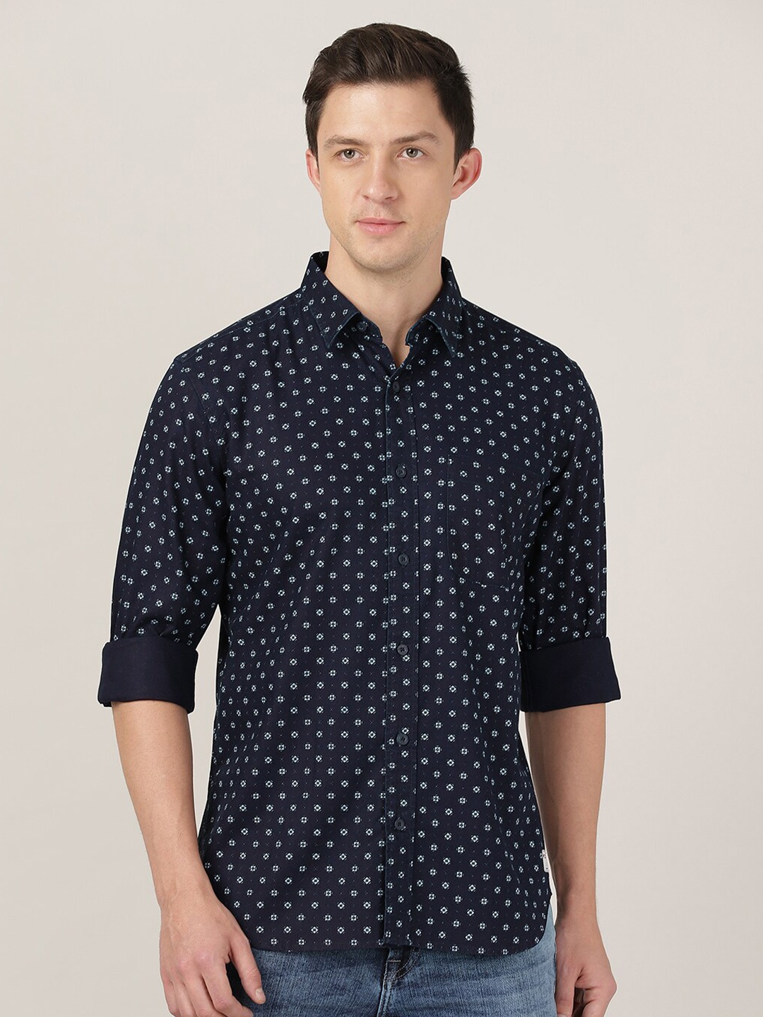 

MERCHANT MARINE Men Navy Blue Classic Slim Fit Printed Cotton Casual Shirt