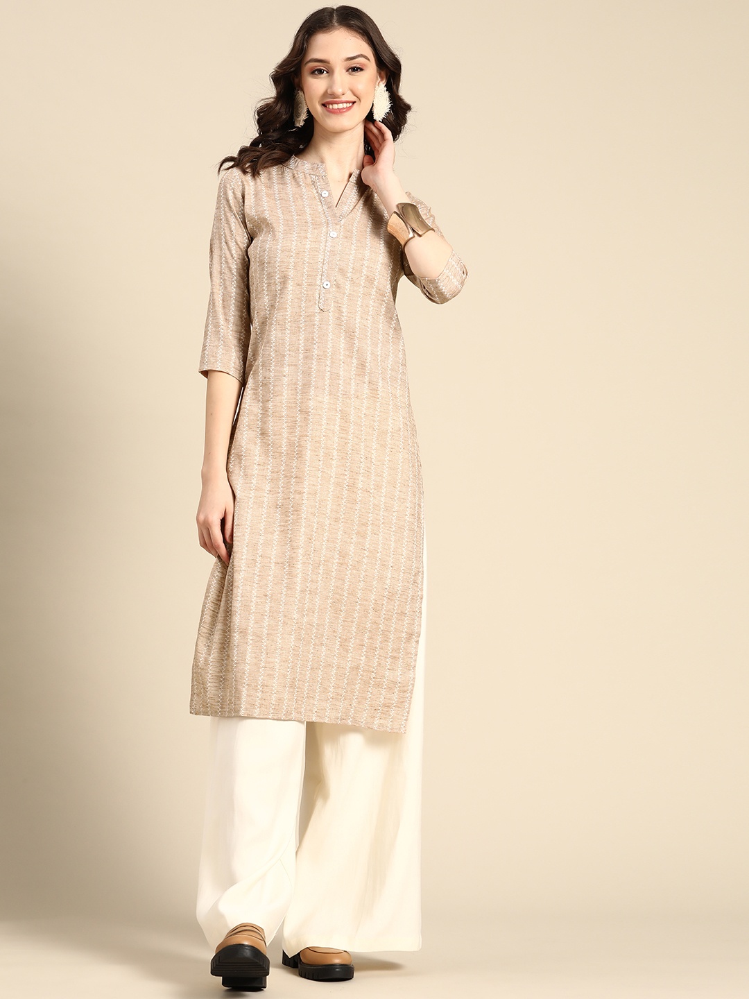 

Sangria Women Beige Striped Kurta