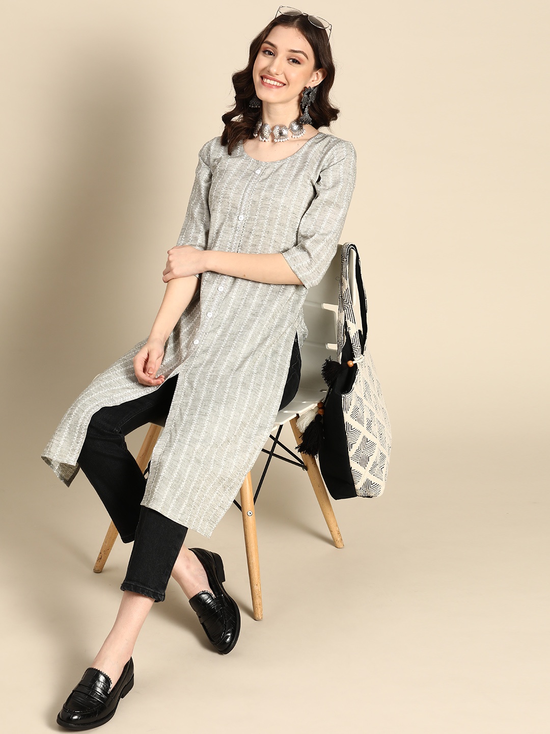 

Sangria Women Grey Striped Kurta