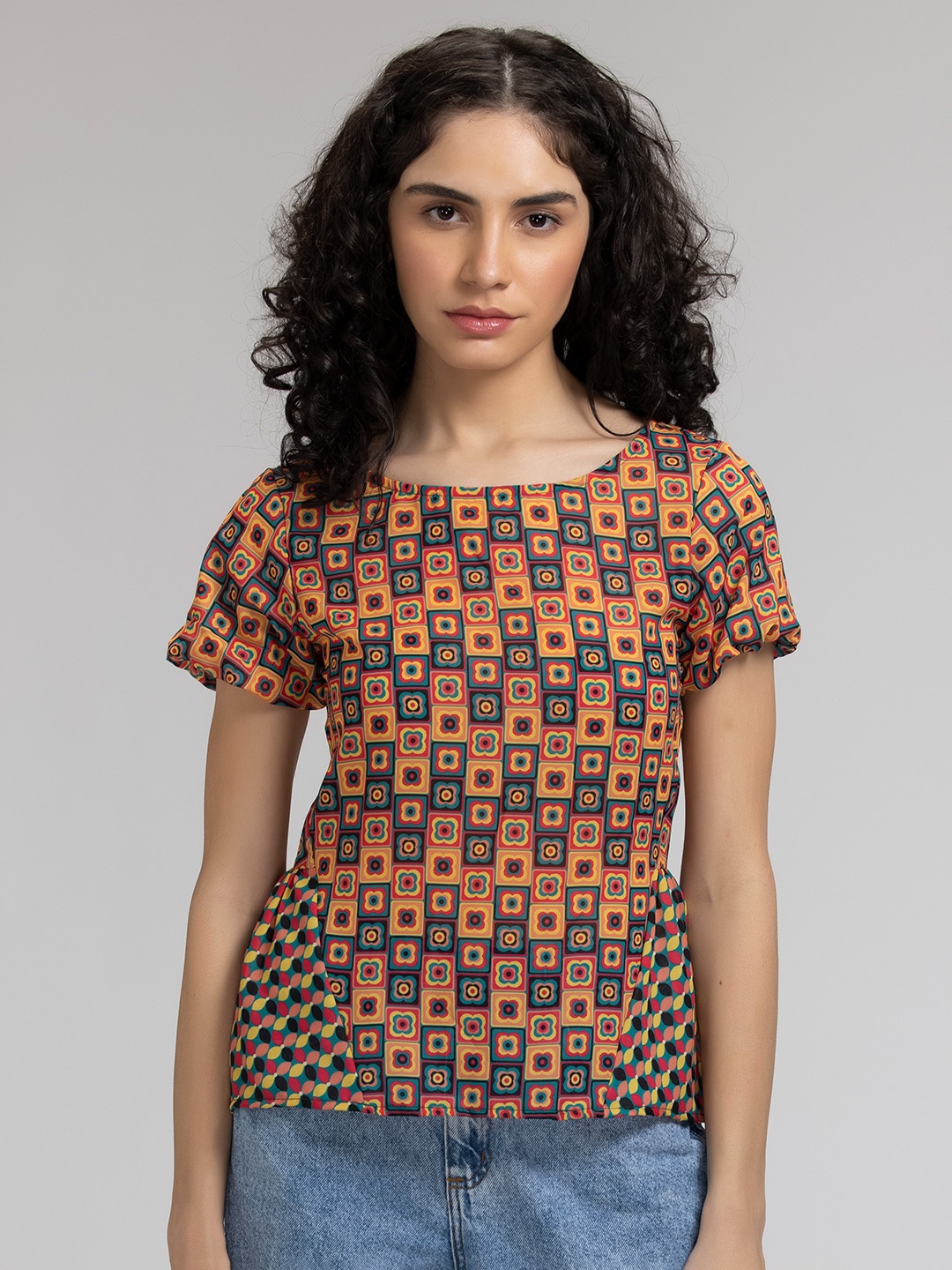 

SHAYE Yellow & Blue Geometric Print Short Sleeves Georgette Top
