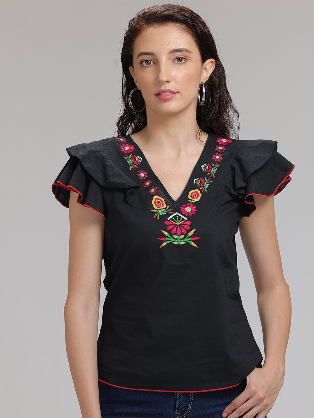 

SHAYE Women Black & Pink Floral Embroidered Pure Cotton V-Neck Top